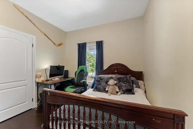 Additional image 12 of 50 Chine Dr