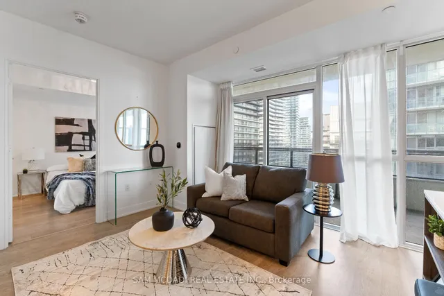 Additional image 15 of 65 Annie Craig Dr Unit 1405