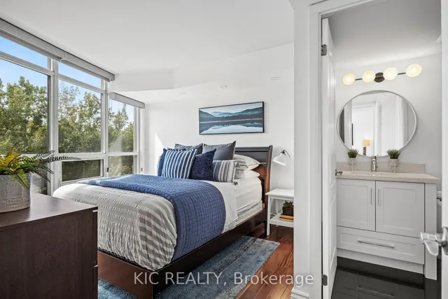 Additional image 15 of 219 Fort York Blvd Unit 409