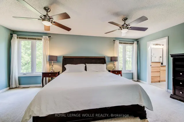 Additional image 32 of 33 Tinatawa Crt