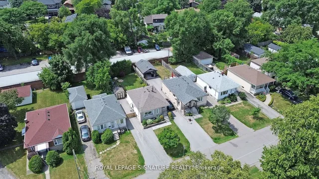 Additional image 32 of 48 Acorn Ave