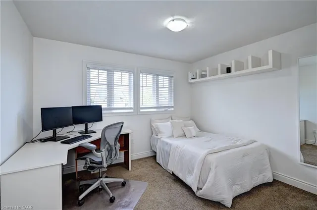 Additional image 36 of 72 Helena Feasby St