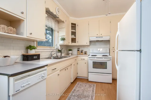 Additional image 23 of 148 Siebert Ave