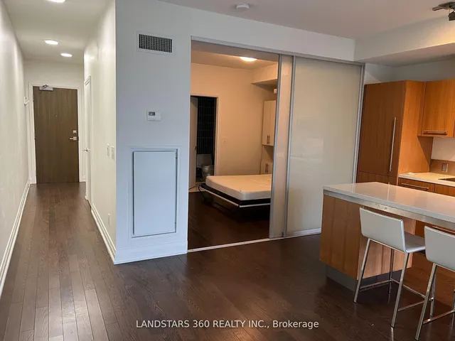 Additional image 3 of 80 John St Unit 2505