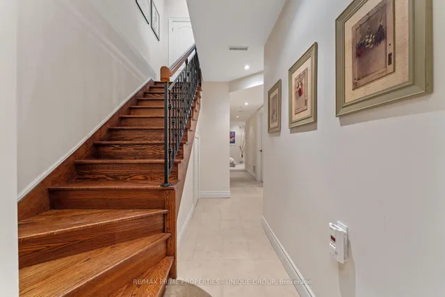 Additional image 31 of 276 Greenfield Ave