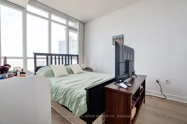 Additional image 20 of 15 Iceboat Terr Unit 3515