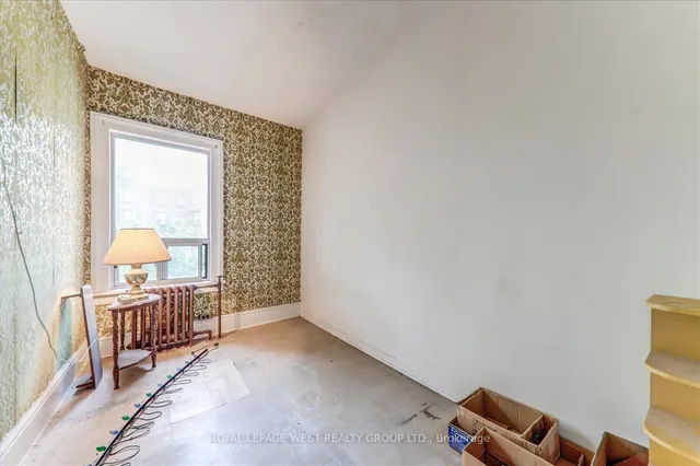 Additional image 16 of 24 Augusta Ave