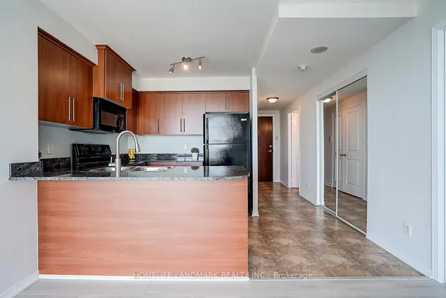 Additional image 14 of 8 Rosebank Dr Unit 15C