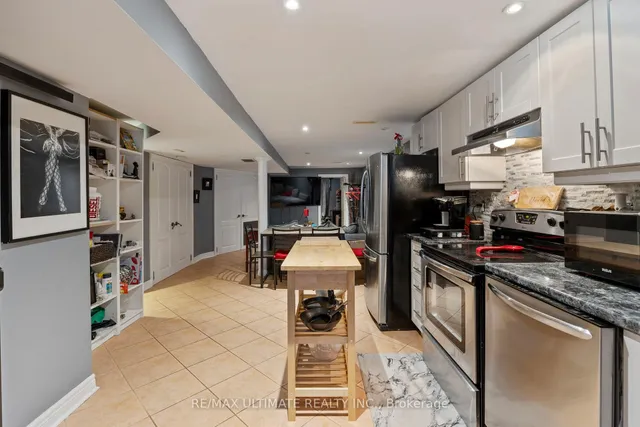 Additional image 34 of 23 Seneca Ave