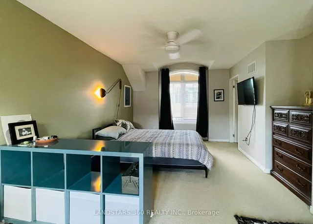 Additional image 11 of 109 The Queensway Unit #108