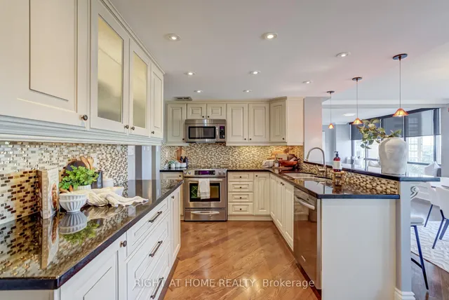 Additional image 15 of 65 Skymark Dr Unit 707