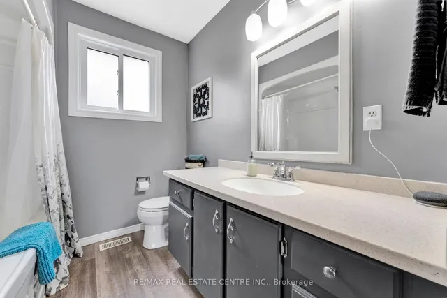 Additional image 20 of 11 Brassey Crt