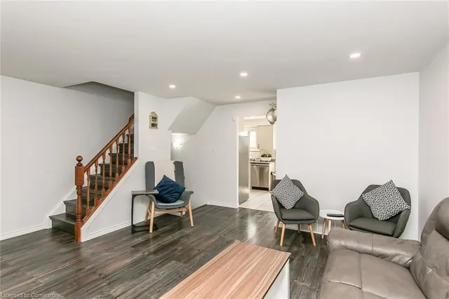 Additional image 7 of 223 Pioneer Dr Unit J62