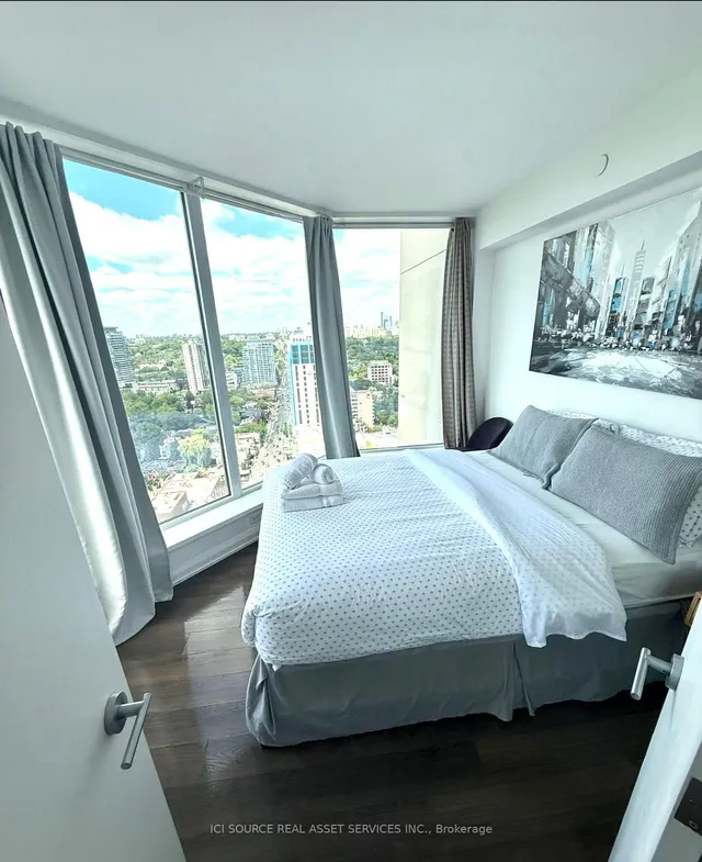 Additional image 3 of 155 Yorkville Ave Unit 2917