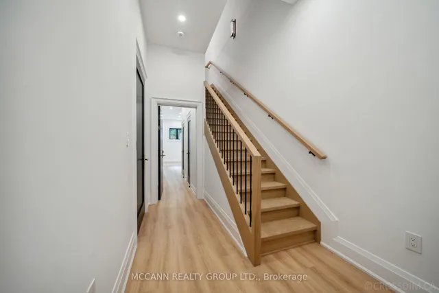 Additional image 43 of 276 Wychwood Ave