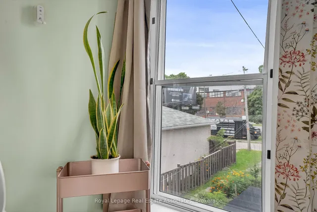 Additional image 32 of 240 Sixth St