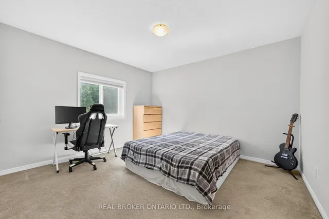 Additional image 26 of 326 Moorlands Cres