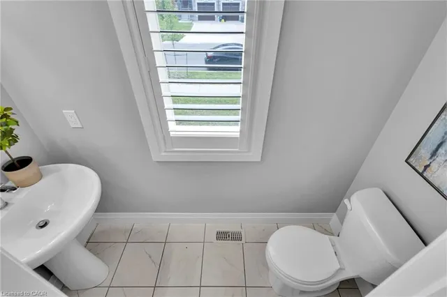 Additional image 6 of 121 Hollybrook Trail