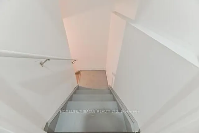 Additional image 31 of 30 Saxony St