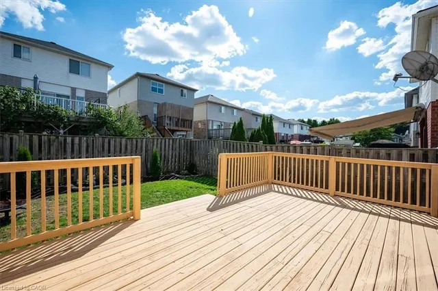 Additional image 37 of 51 Peach Blossom Cres