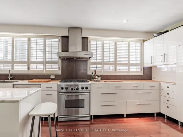 Additional image 10 of 15 Ridelle Ave