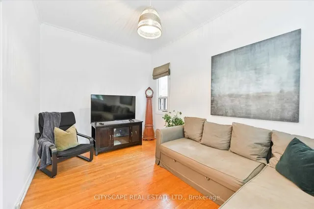 Additional image 9 of 15 Midburn Ave