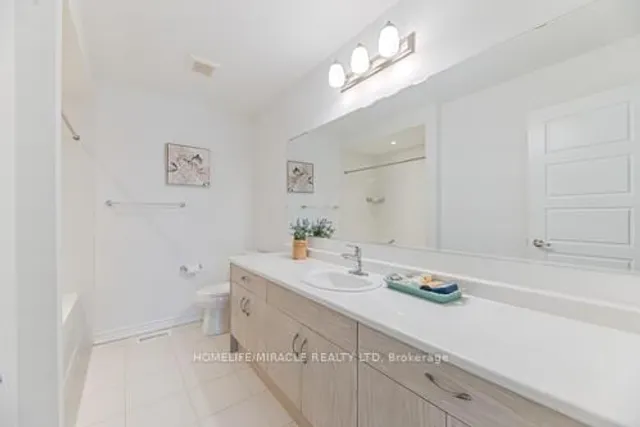 Additional image 38 of 30 Saxony St