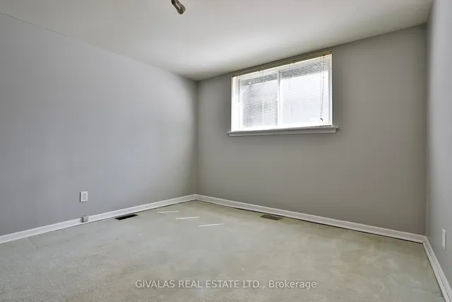 Additional image 31 of 63 Alpaca Dr