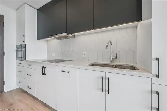 Additional image 20 of 741 King St Unit 501