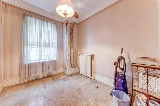 Additional image 19 of 24 Augusta Ave