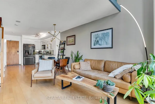 Additional image 5 of 36 Blue Jays Way Unit 1311