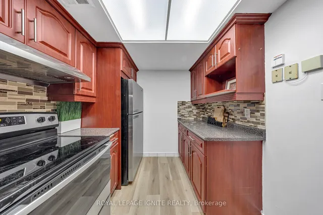 Additional image 5 of 88 Alton Towers Circ Unit 215