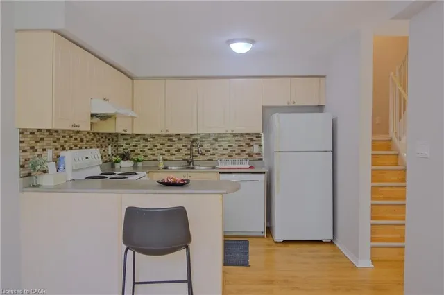 Additional image 11 of 59 Mooregate Cres