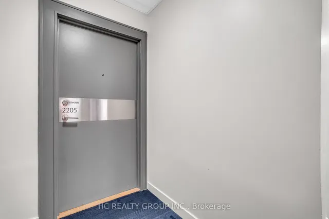 Additional image 3 of 33 Singer Crt Unit 2205