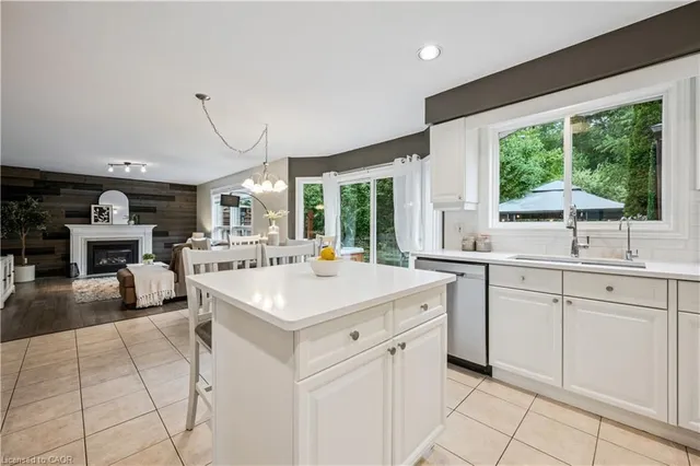 Additional image 43 of 533 Rush Meadow Cres