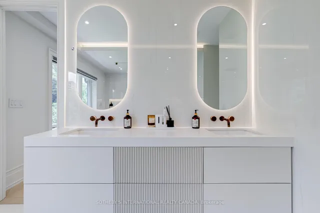 Additional image 12 of 11 Sherin Crt