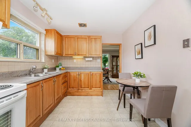 Additional image 12 of 23 Cotman Cres