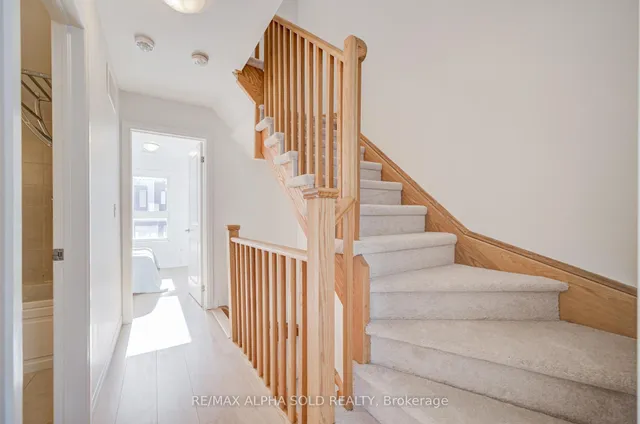 Additional image 25 of 45 Thomas Mulholland Dr Unit 3