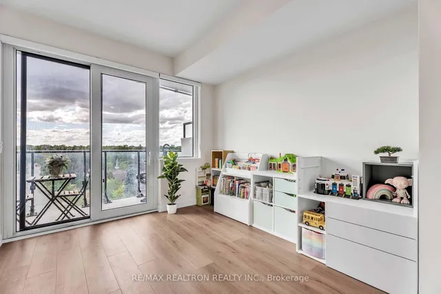 Additional image 21 of 15 Ellerslie Ave Unit 507