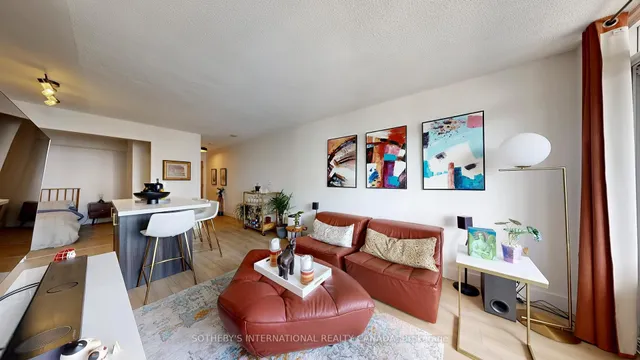 Additional image 5 of 38 Joe Shuster Way Unit 1123