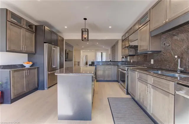 Additional image 17 of 366 Pine Valley Dr