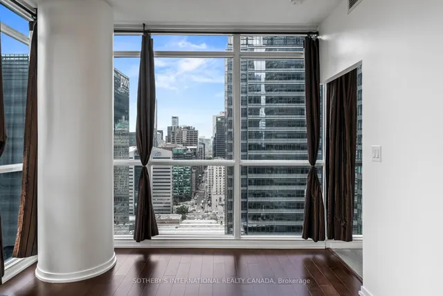 Additional image 24 of 55 Bremner Blvd Unit 2701