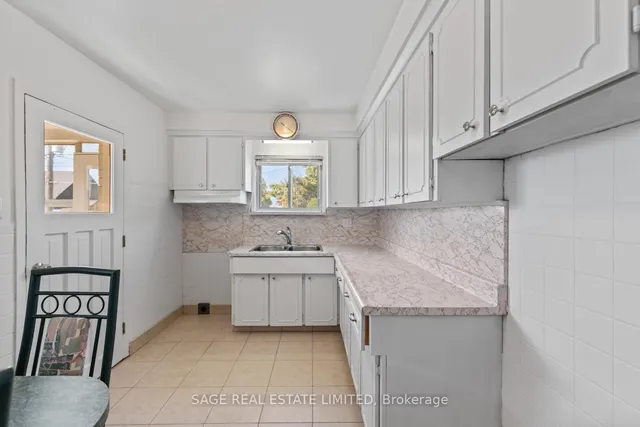 Additional image 15 of 49 Bowie Ave