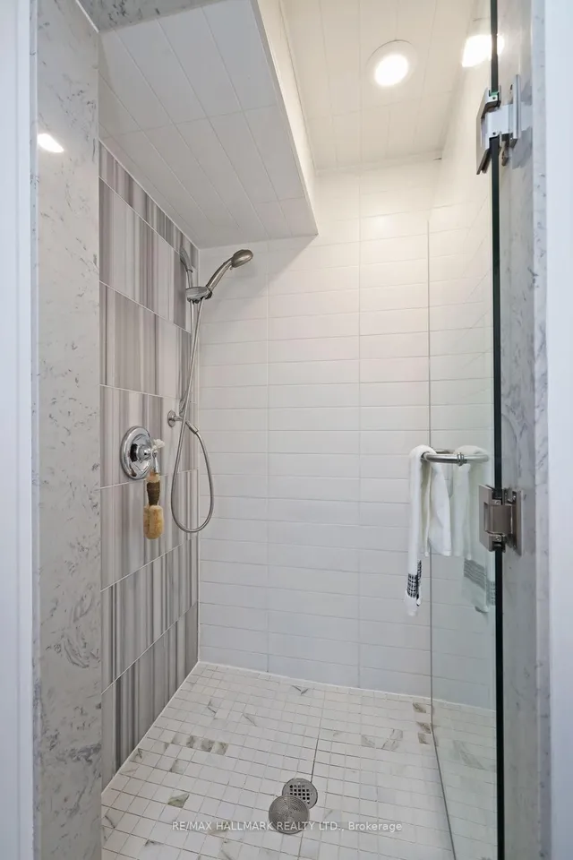 Additional image 36 of 242 Springdale Blvd