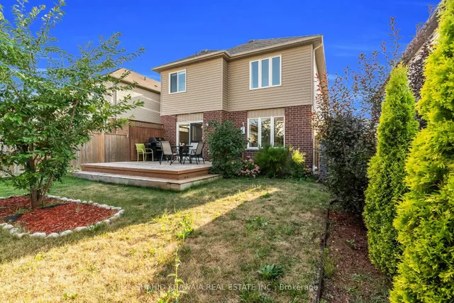 Additional image 37 of 38 Woodbine Ave