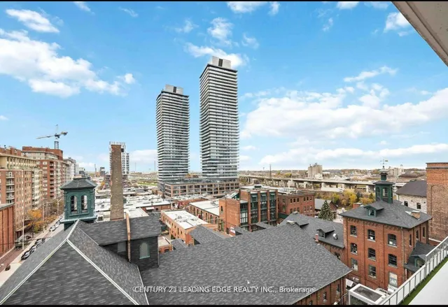 Additional image 32 of 33 Mill St Unit 807