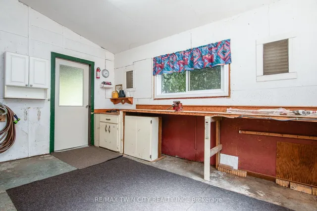 Additional image 50 of 148 Siebert Ave