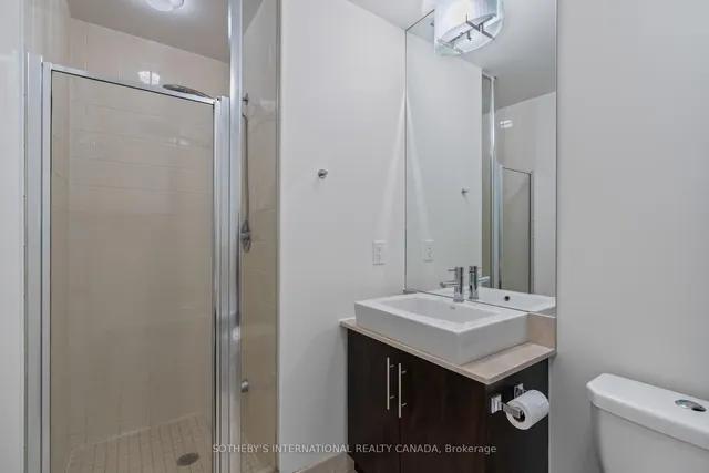 Additional image 34 of 55 Bremner Blvd Unit 2701