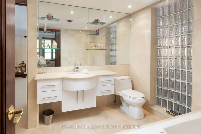 Additional image 22 of 428 Russell Hill Rd