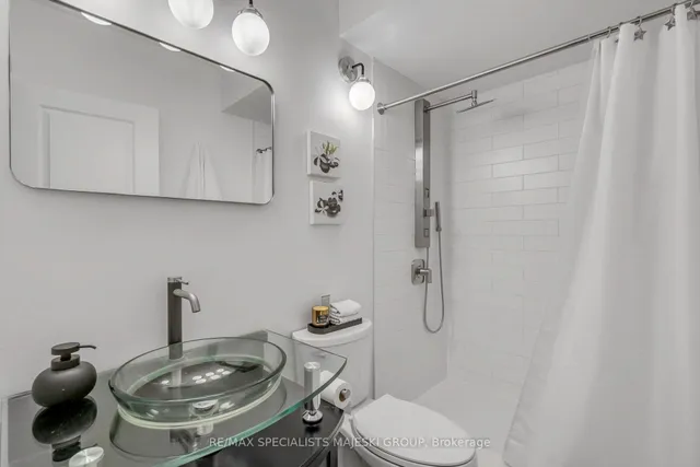 Additional image 39 of 87 Lake Cres